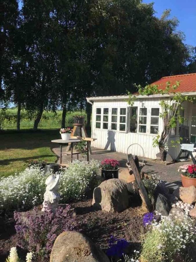 Вілла Stunning Romantik Cabin Close To Baltic Sea Idestrup Екстер'єр фото